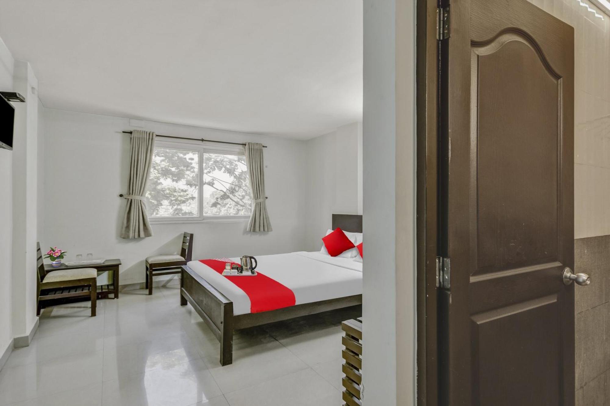 Hotel O Kalapurackal Residency Текади Екстериор снимка
