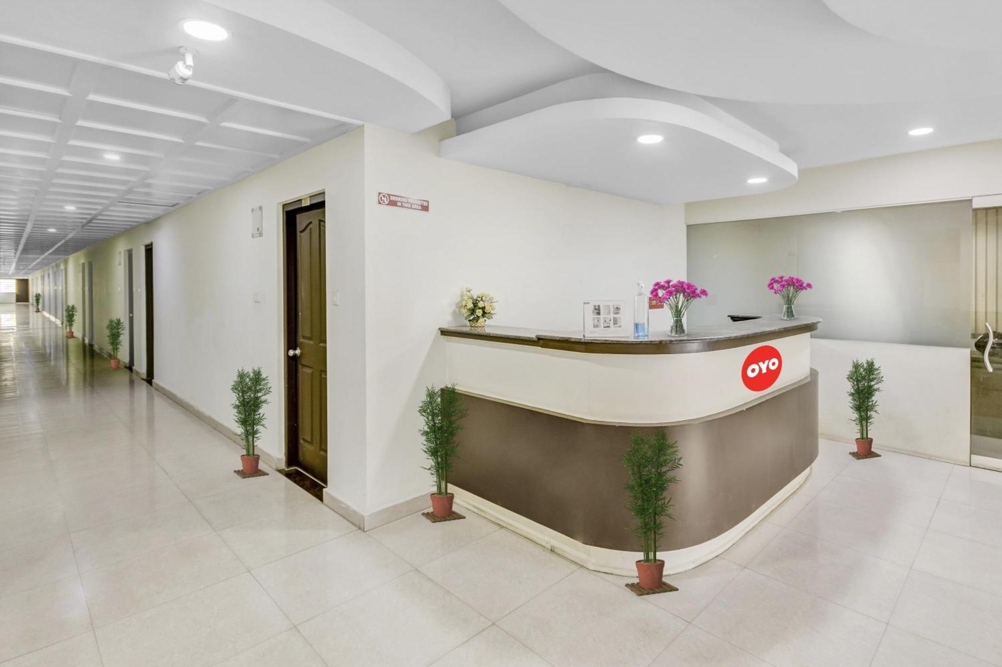 Hotel O Kalapurackal Residency Текади Екстериор снимка