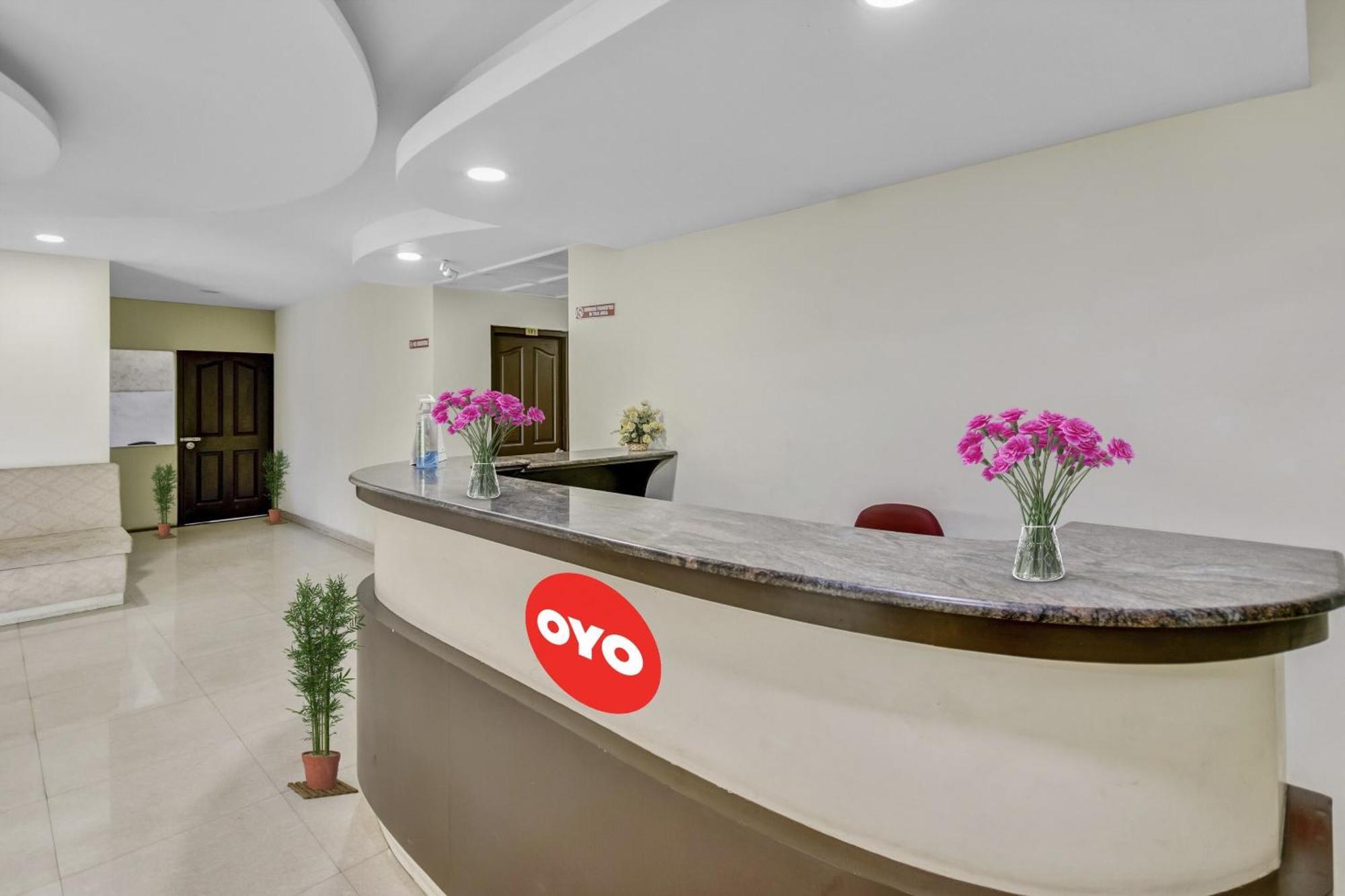 Hotel O Kalapurackal Residency Текади Екстериор снимка
